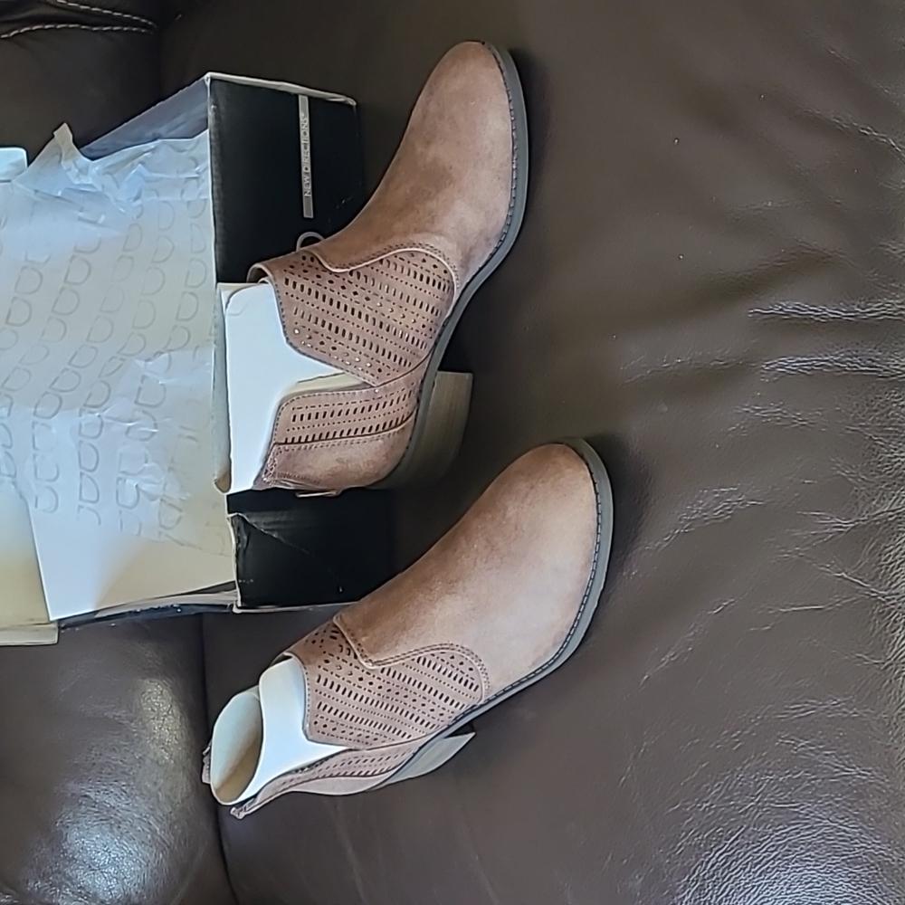 Women's boots